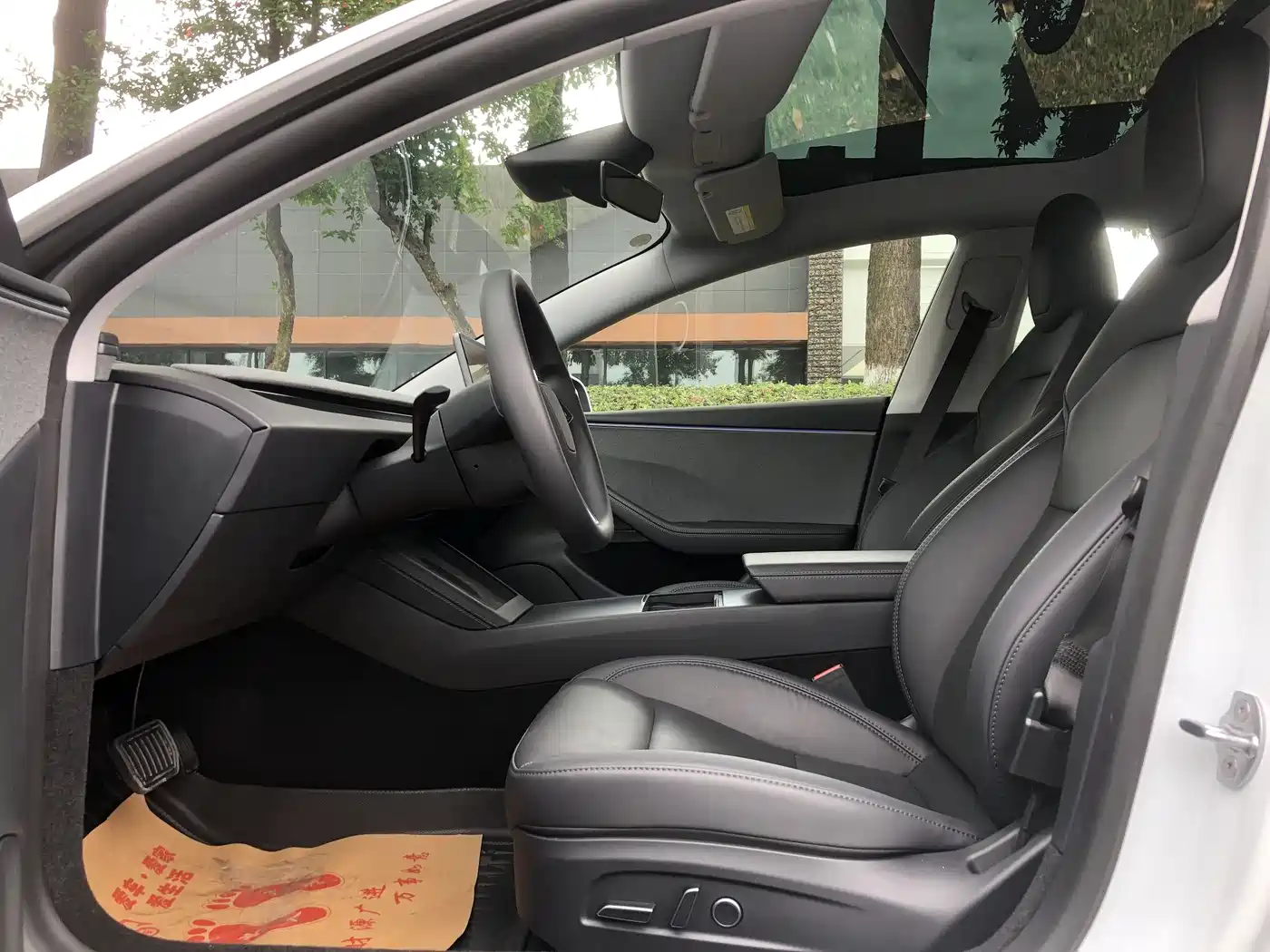 Tesla Model 3 2025 Model Year Facelift Rear-Wheel Drive фото 5