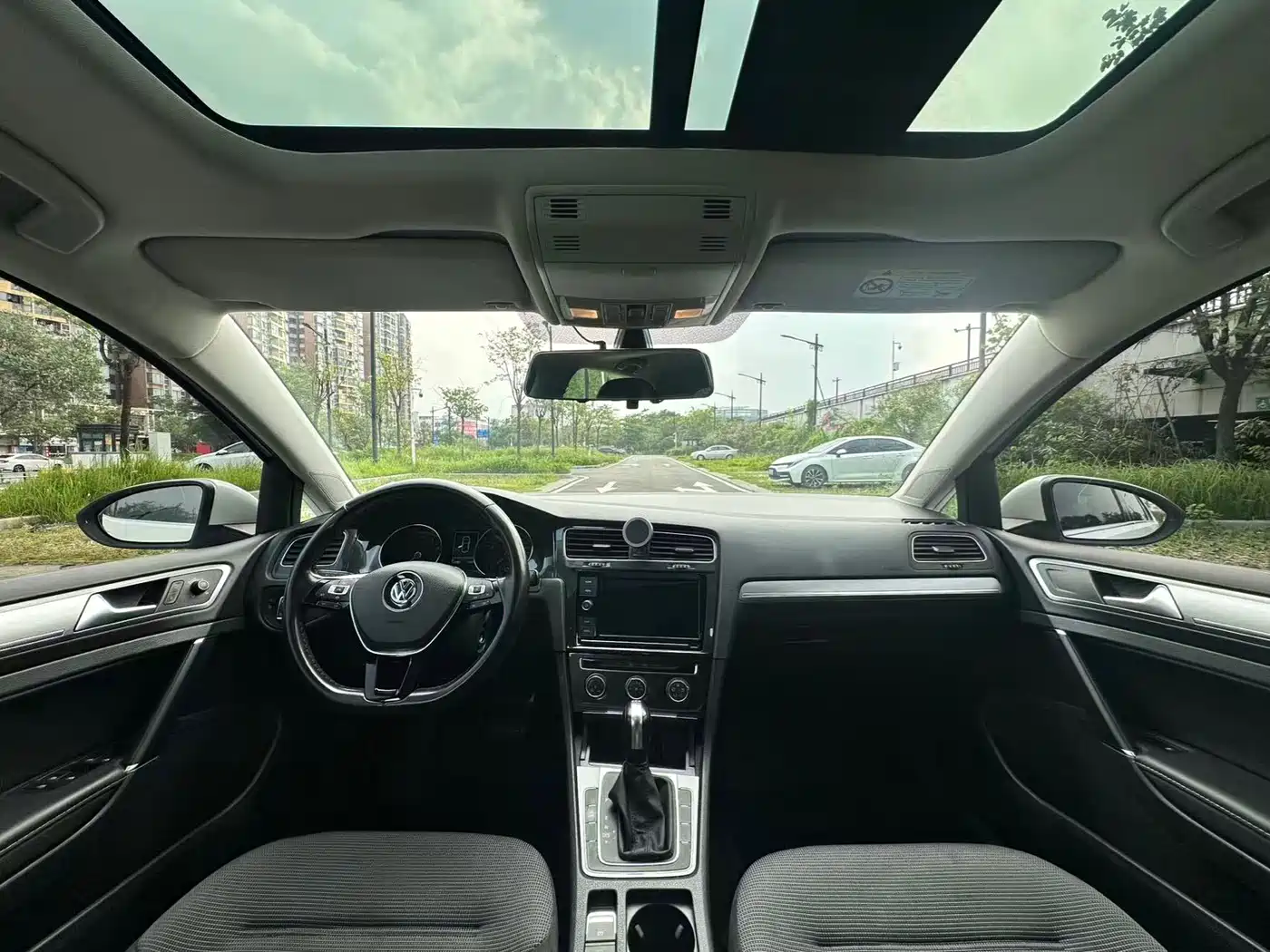 Volkswagen Golf 2019 280TSI DSG Comfort (China V) фото 5