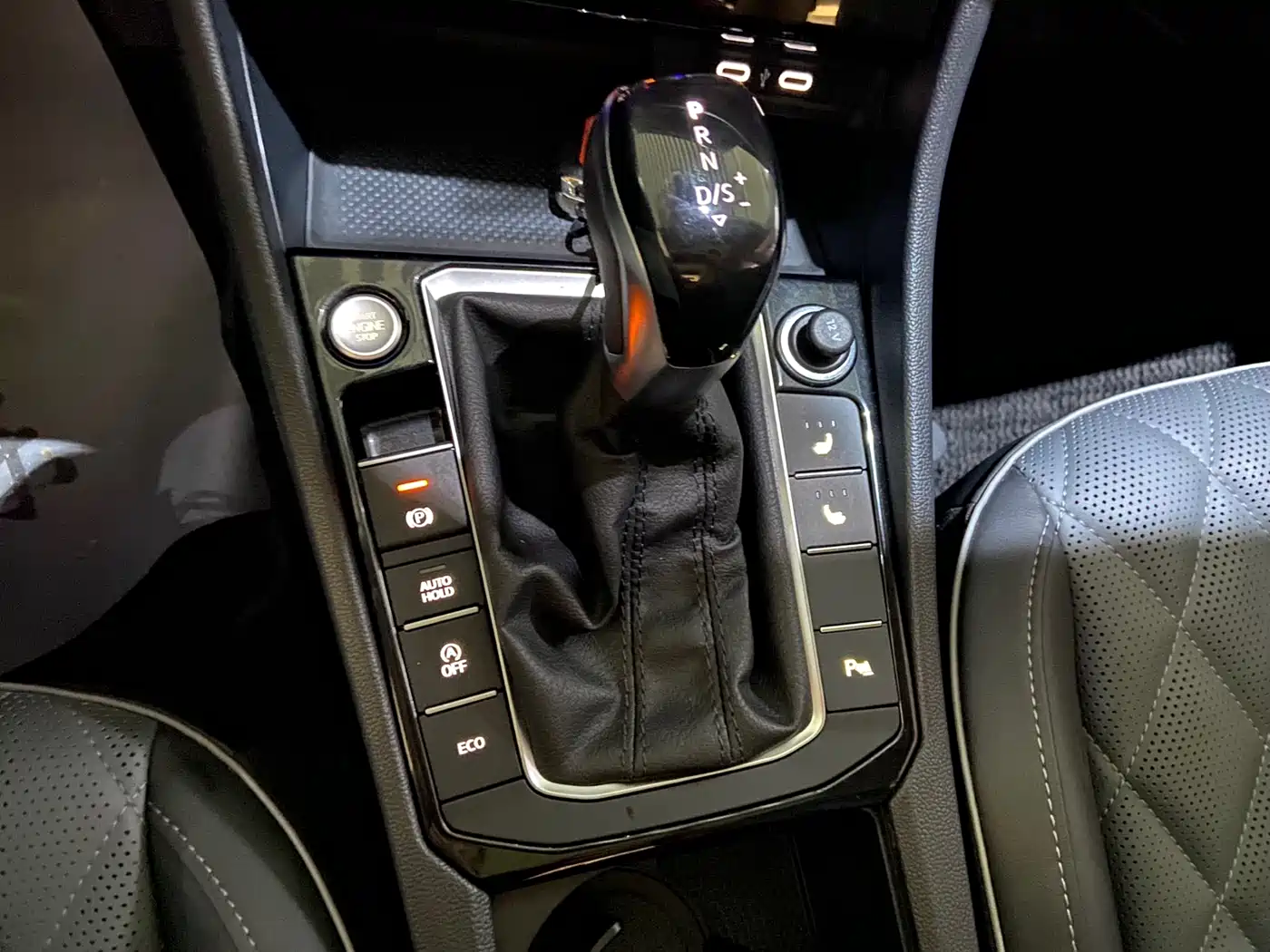 Volkswagen Sagitar 2023 Model Year 280TSI DSG Surpass Edition фото 25