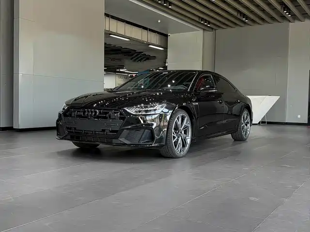 Audi A7L 2024 45 TFSI quattro S-line Black Warrior Edition