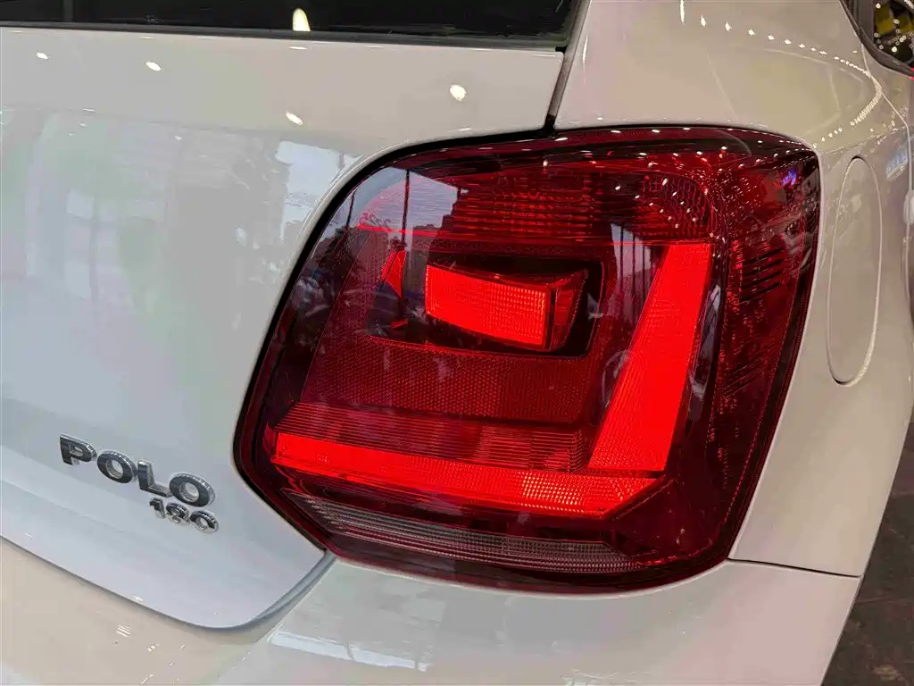 Volkswagen Polo 2018 1.5L Auto Comfort фото 19