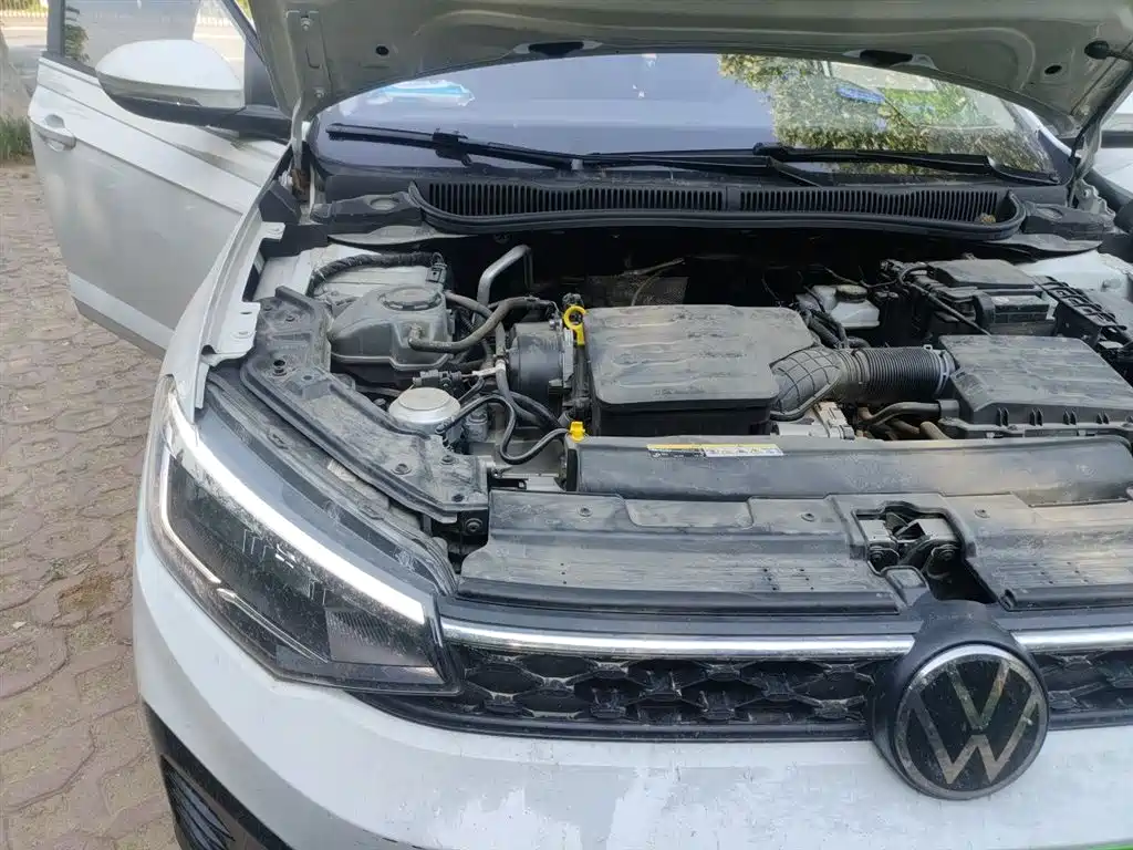 Volkswagen Lavida 2025 New Edge 1.5L Outstanding New Ease фото 23