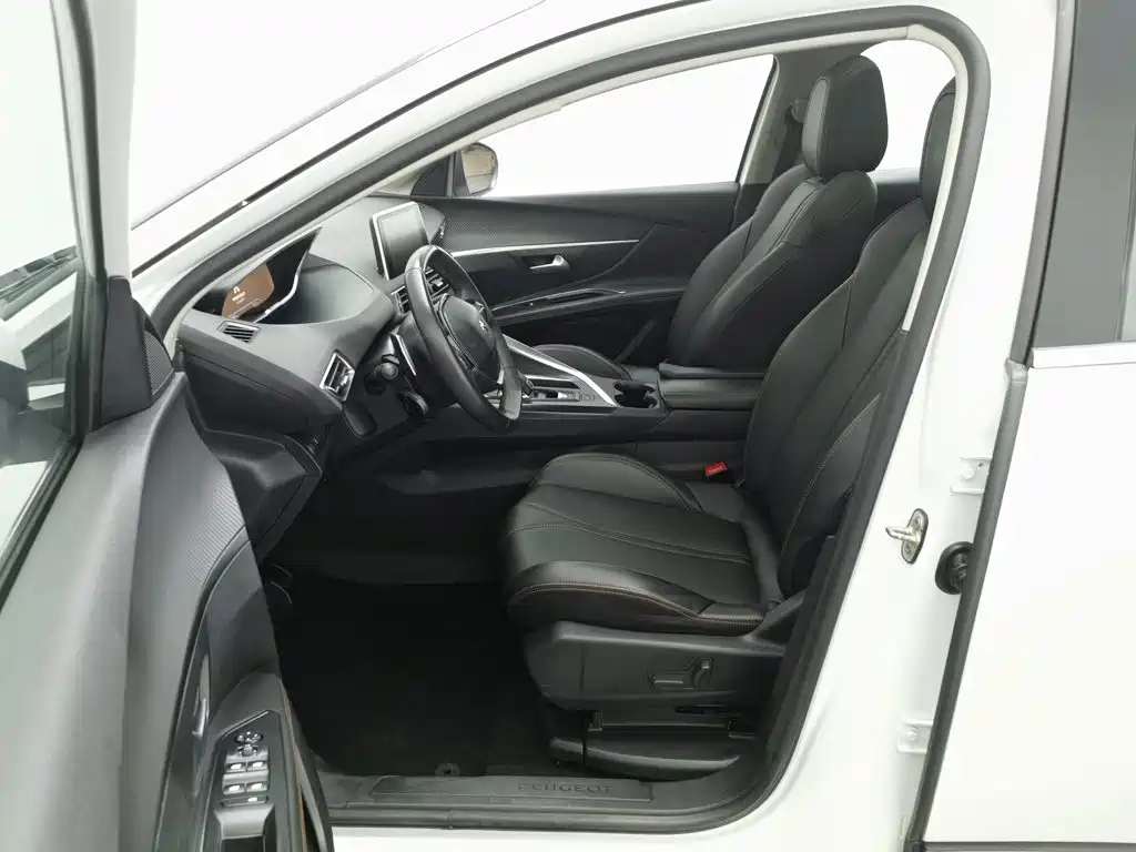 Фото 10 - Peugeot 4008