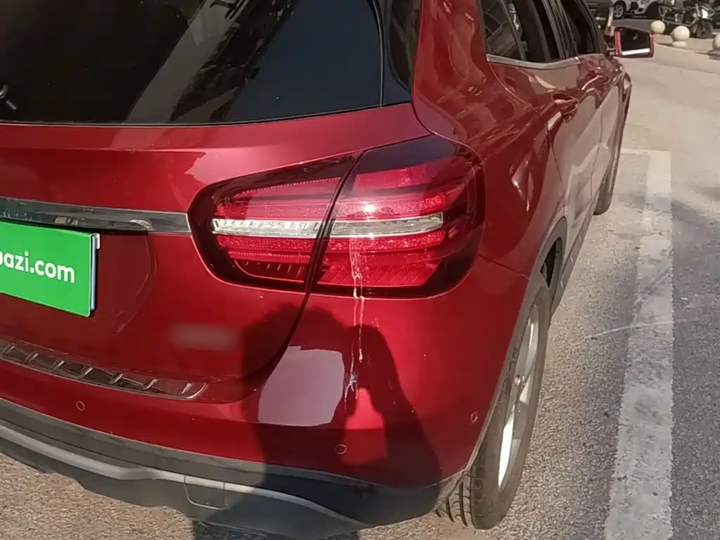 Mercedes-Benz GLA 2018 GLA 200 Dynamic фото 8