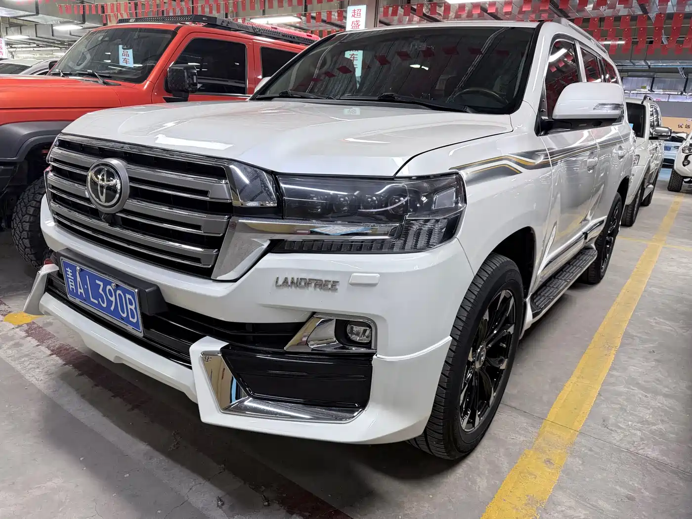 Toyota Land Cruiser (Import)
