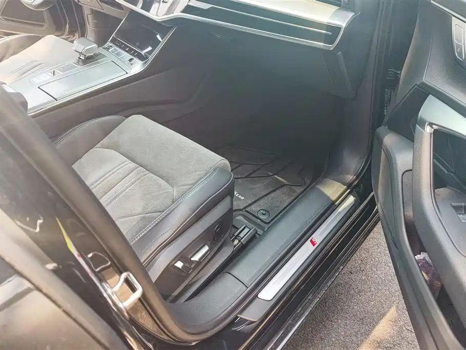 Audi A6L 2024 45 TFSI Premium Dynamic фото 8