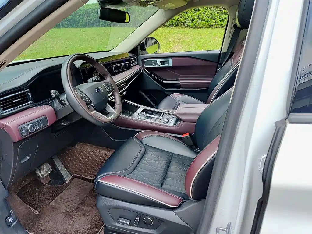 Ford Explorer 2024 2023 EcoBoost 285 AWD Titanium Edition 6-Seater