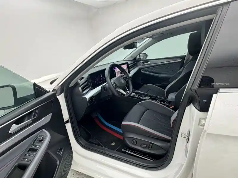 Volkswagen Lamando 2023 Lamando L 280TSI DSG Cool Edition фото 8