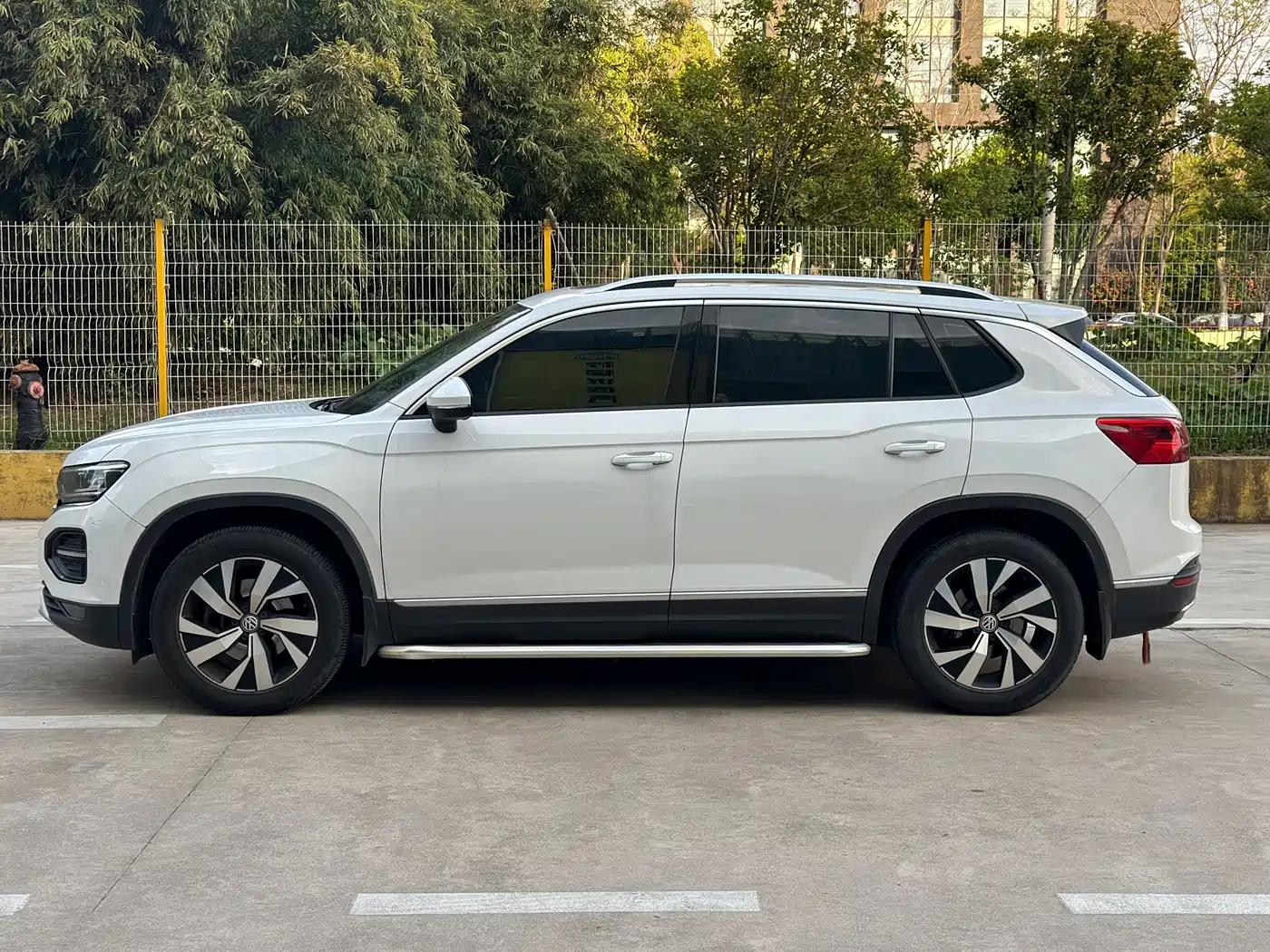Volkswagen Tayron 2019 330TSI 2WD Luxury China VI фото 5