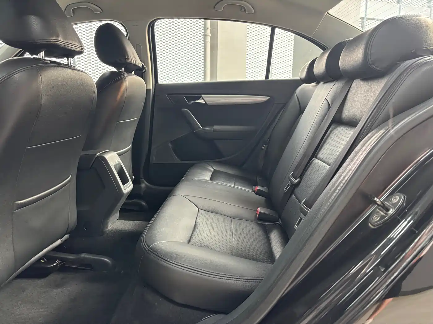 Volkswagen Lavida 2013 Facelift Classic 1.6L Automatic Trend фото 7