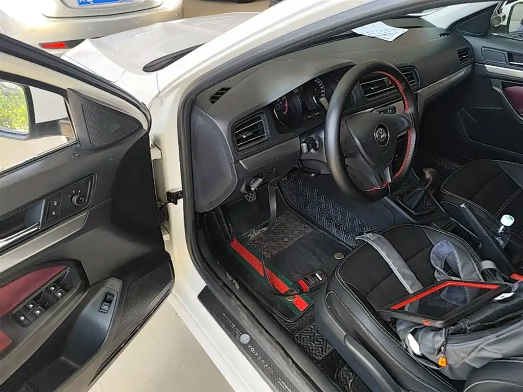 Volkswagen Lavida 2019 Lavida Start 1.5L Manual Trend (China VI) фото 16