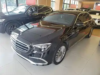 Mercedes-Benz E