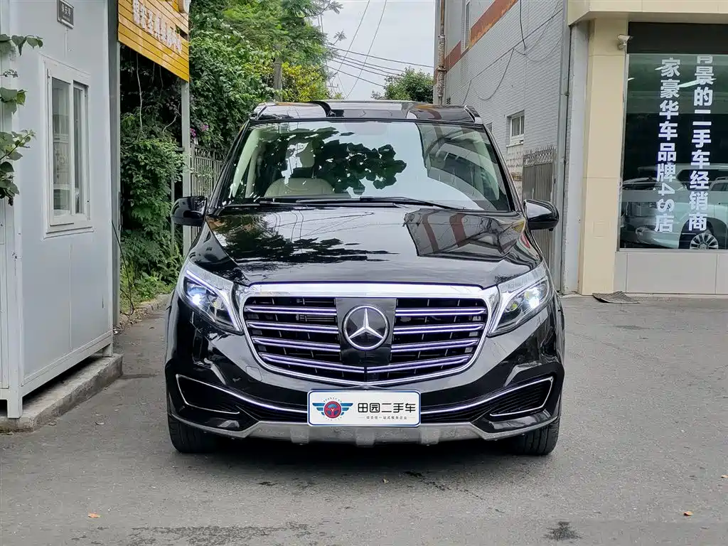Mercedes-Benz Vito 2023 2.0T Elite 7-Seater фото 2