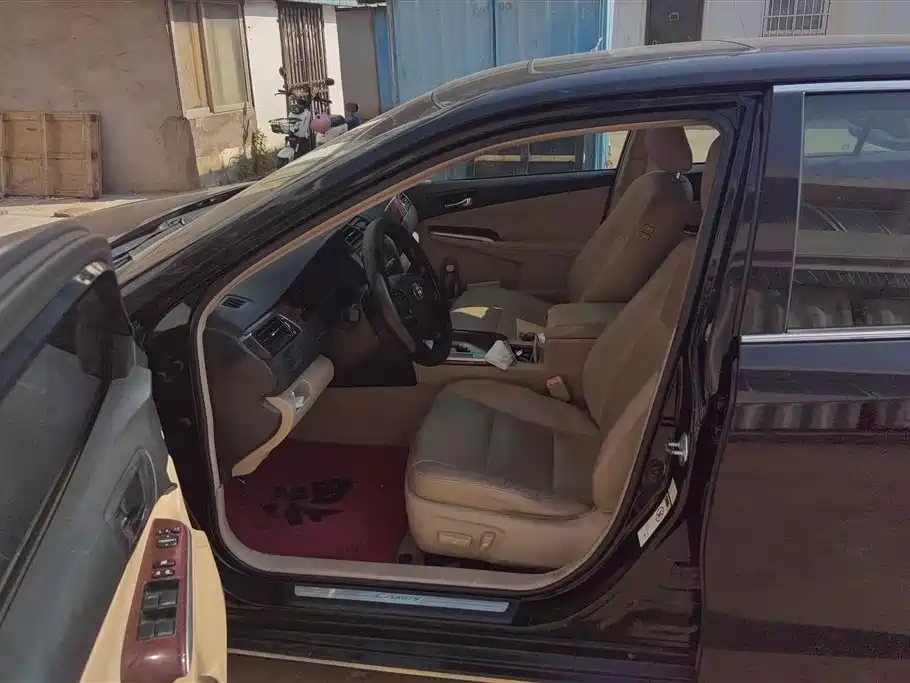 Toyota Camry 2013 2.5G Comfort фото 9