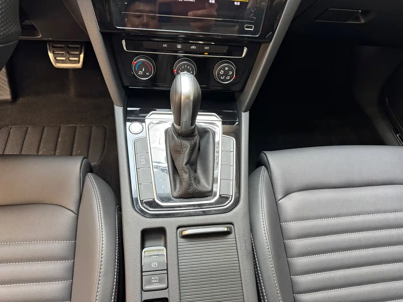 Volkswagen Magotan 2023 2 Million Units Commemorative Edition 280TSI DSG Comfort фото 10