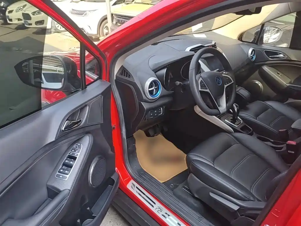 BYD Yuan New Energy 2019 EV360 Smart Connect Premium Edition фото 16