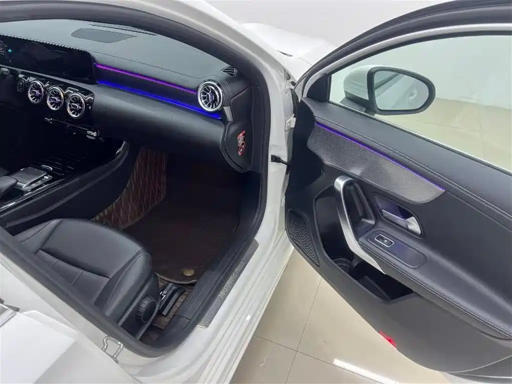 Mercedes-Benz A-Class 2022 A 180 L Sport Sedan фото 12