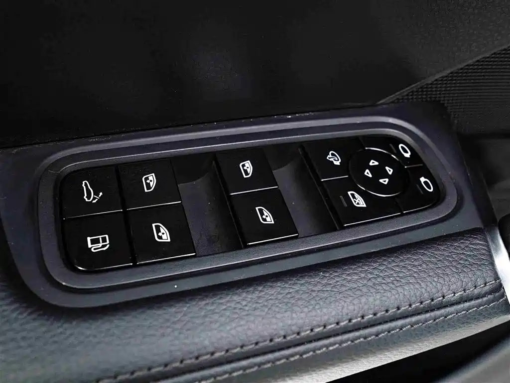 Porsche Cayenne New Energy 2019 Cayenne E-Hybrid 2.0T фото 21