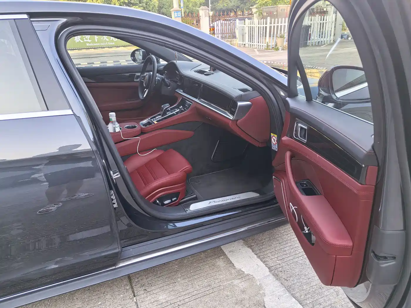 Porsche Panamera 2019 Panamera 4 Executive Long Wheelbase 2.9T фото 5