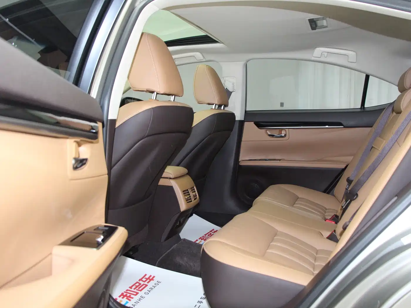 Lexus ES 2015 300h Comfort Edition фото 9