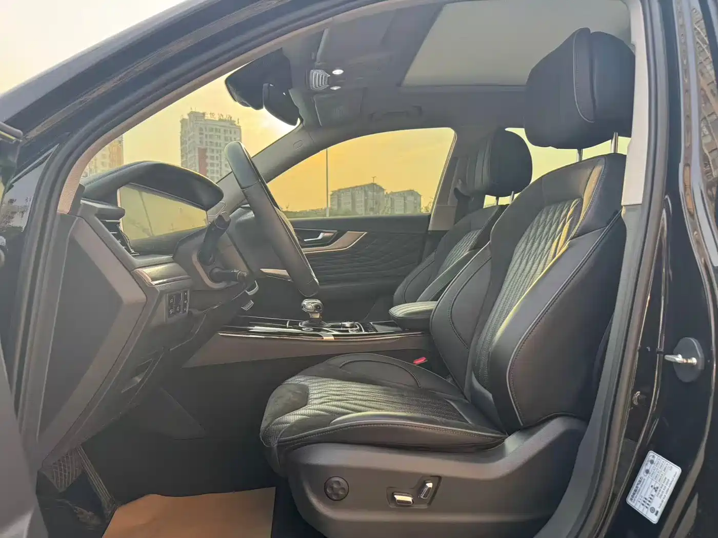 Hongqi HS5 2022 Facelift 2.0T Smart Flag Enjoyment AWD Edition фото 4