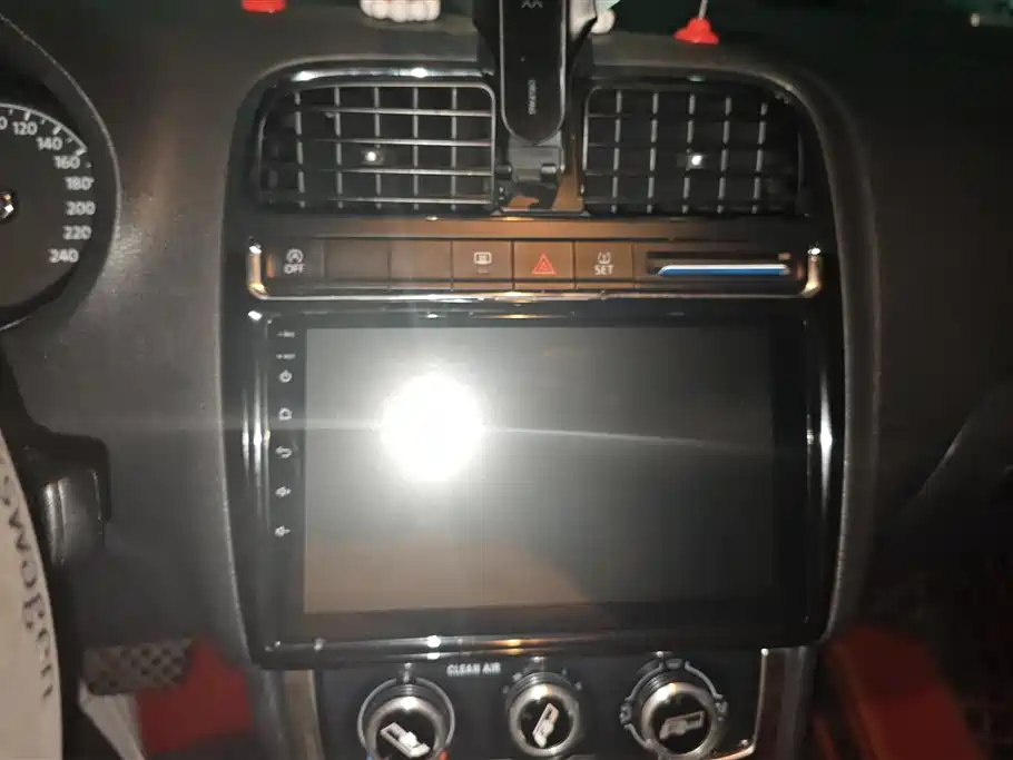 Volkswagen Polo 2018 1.5L Auto Safe Drive фото 13