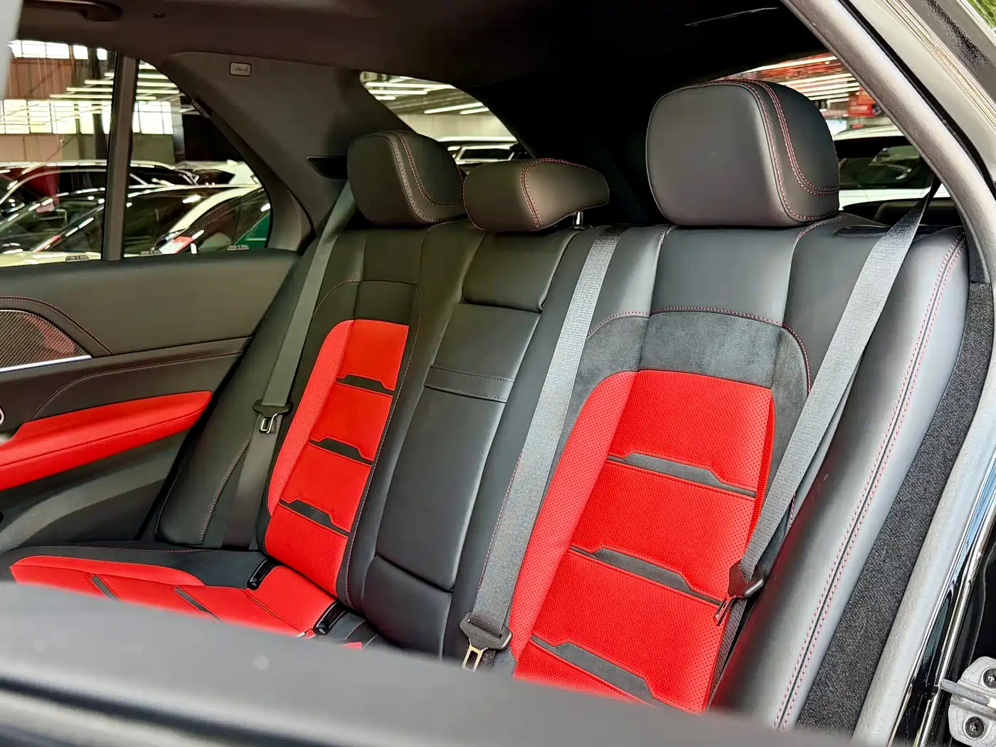 Mercedes-Benz GLE AMG 2024 AMG GLE 53 4MATIC+ фото 27