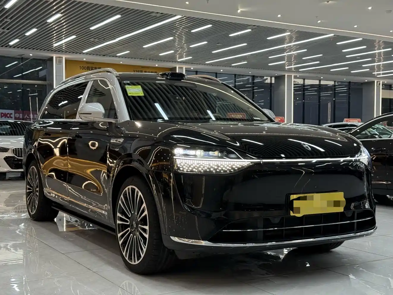 AITO Wenjie AITO M9 2024 Model Extended Range Ultra Edition 52kWh 5-Seater фото 3
