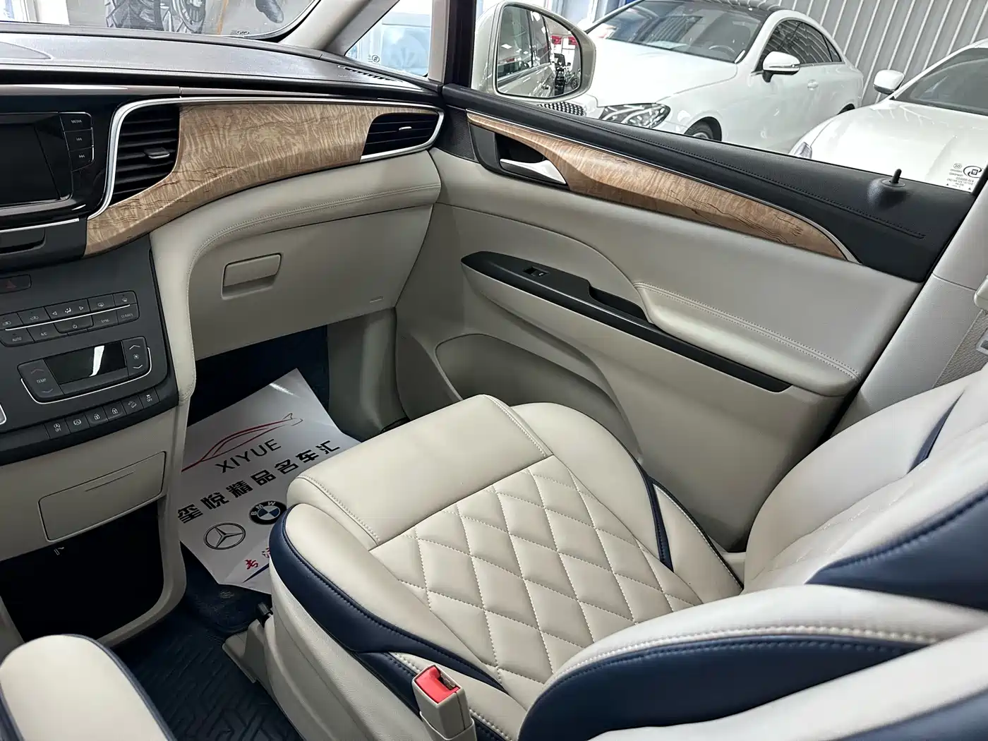 Buick GL8 2017 ES 28T Comfort Type China V фото 30