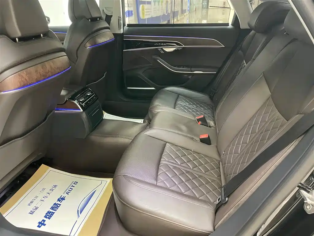 Audi A8 2022 A8L 55 TFSI quattro Luxury Collector's Edition фото 14