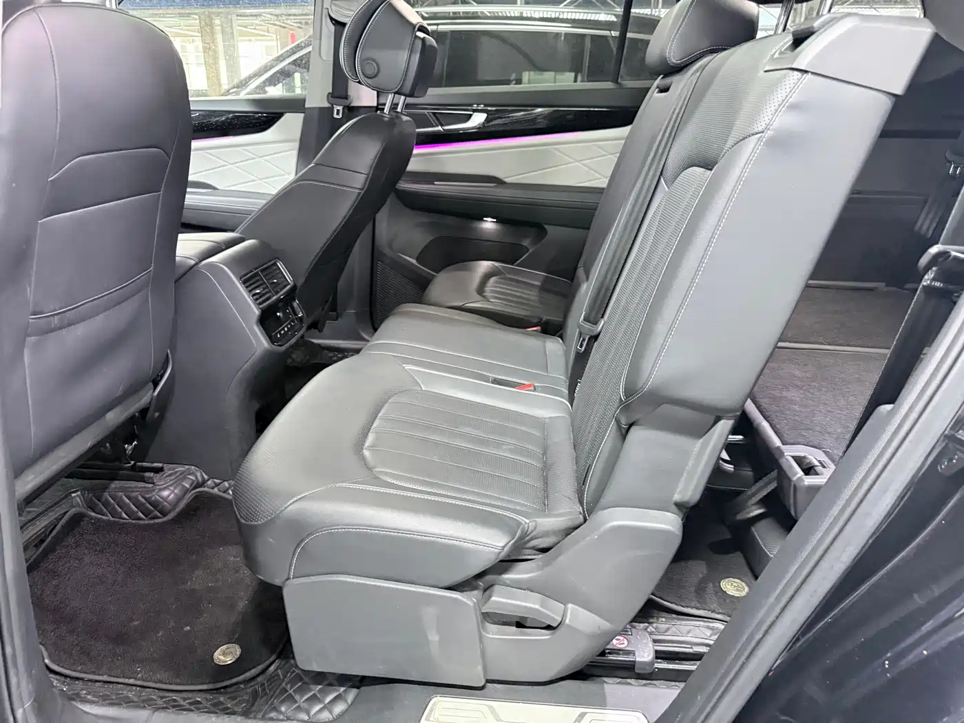 Volkswagen Teramont 2023 380TSI AWD Premium Flagship Edition фото 10