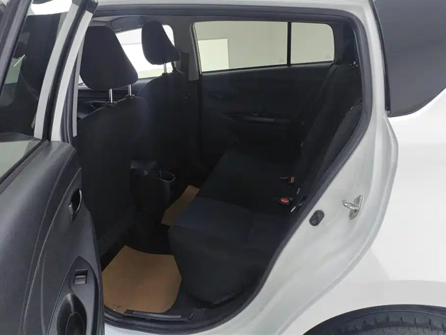 Toyota YARiS L Zhi Xuan 2019 1.5E CVT MeiDong Edition China VI фото 11