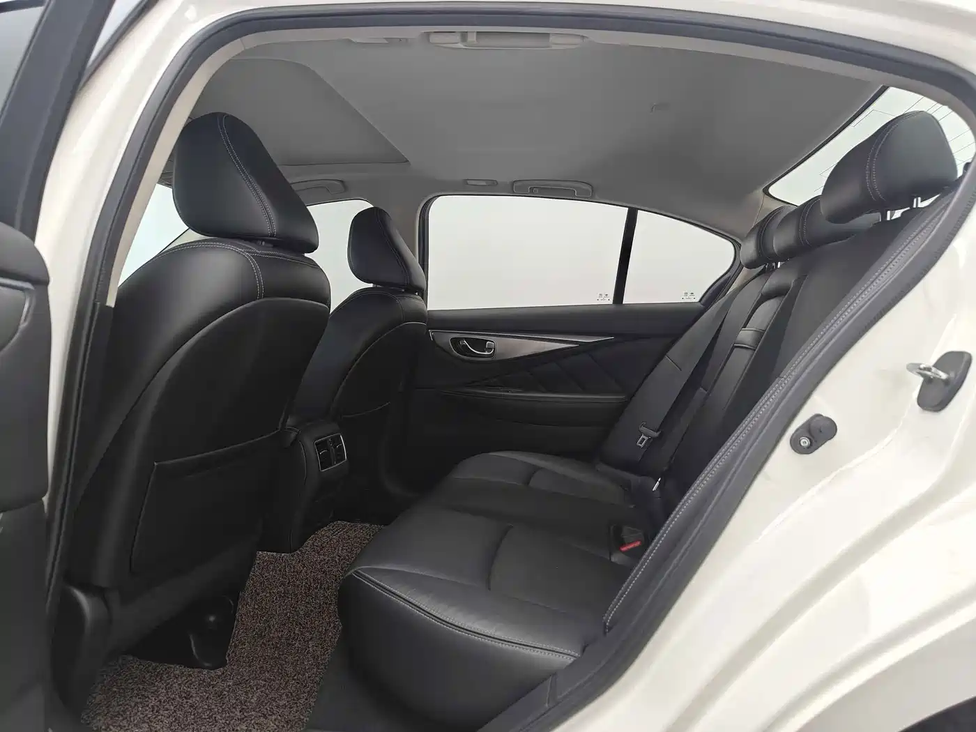 Infiniti Q50L 2020 2018 2.0T Premium Edition (China VI)