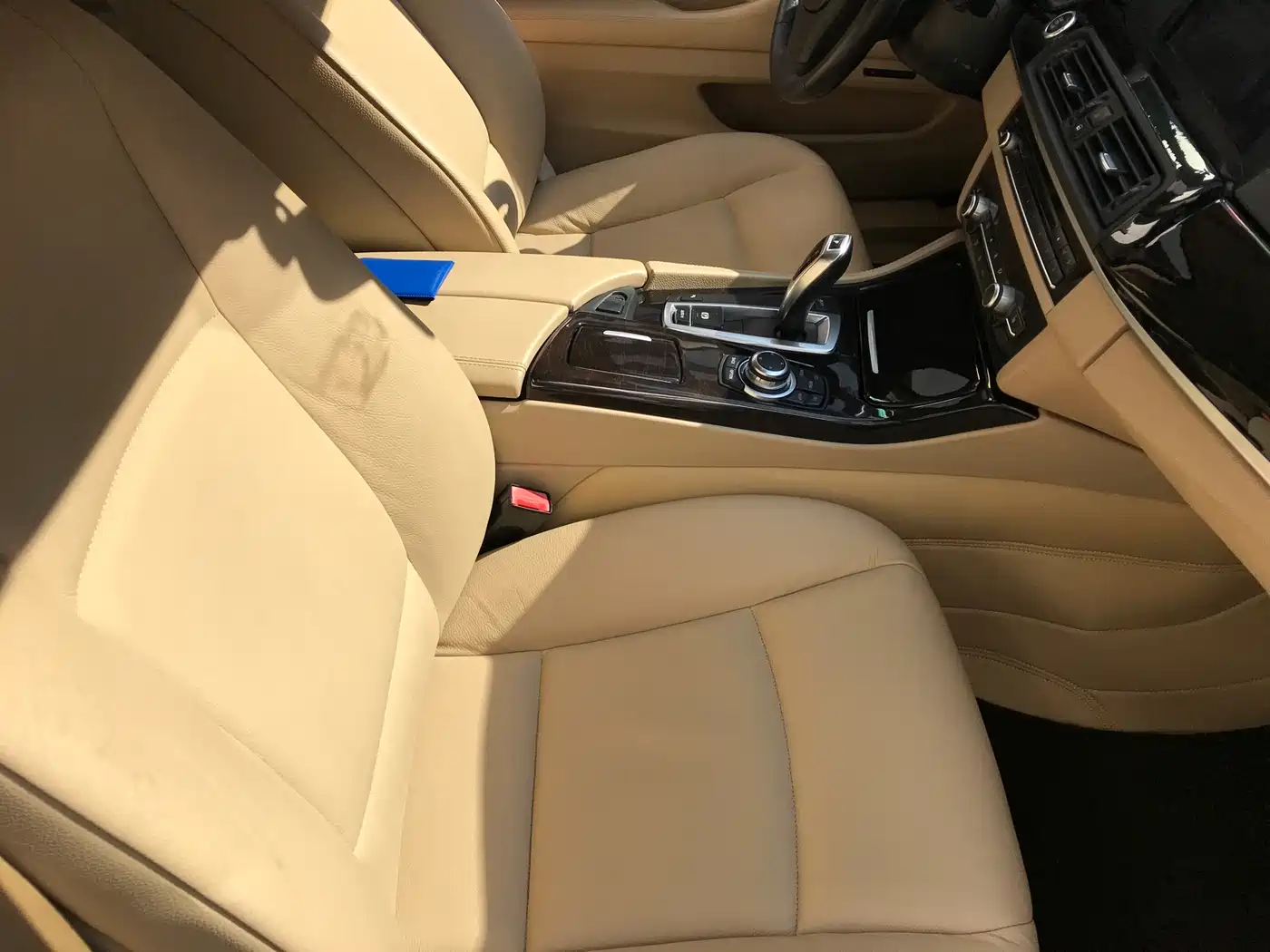 BMW 5 Series 2012 523Li Luxury фото 14