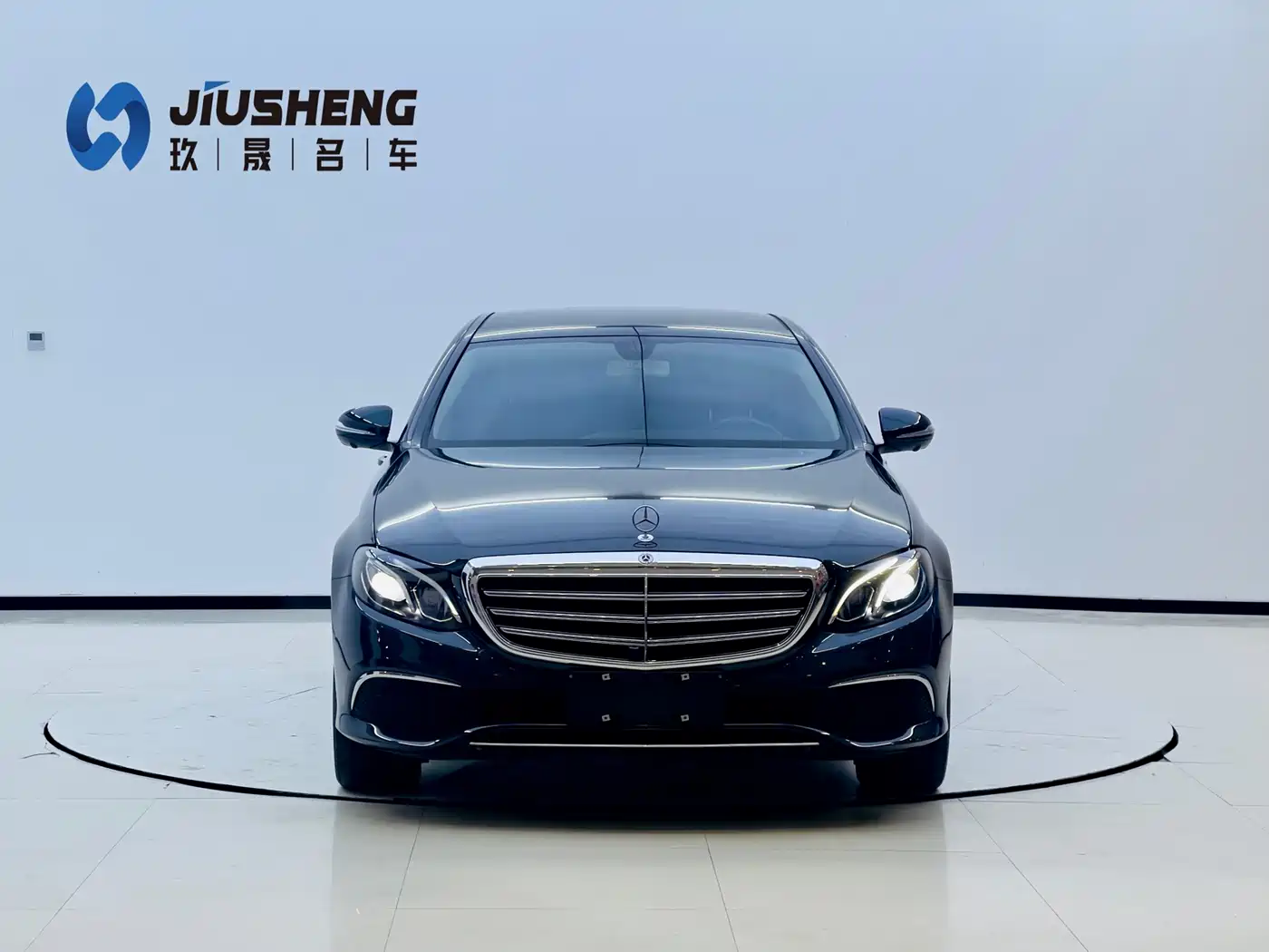 Mercedes-Benz E-Class 2019 E 300 L Fashion фото 2