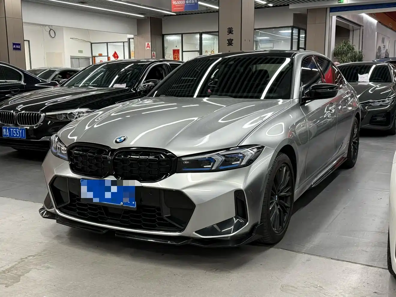 BMW 3 Series 2023 330Li M Sport Dark Night Package