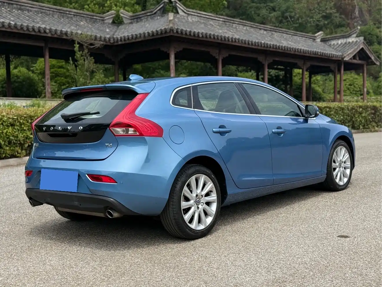 Фото 6 - Volvo V40