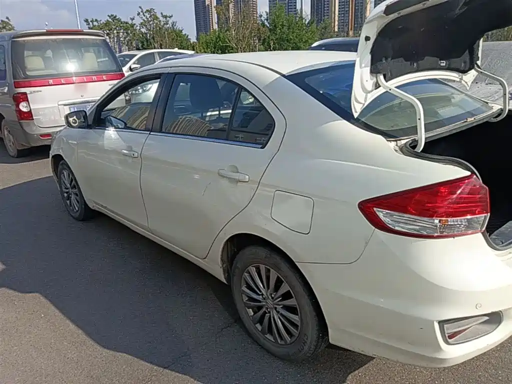 Suzuki Alivio 2016 2015 1.6L Manual Comfort