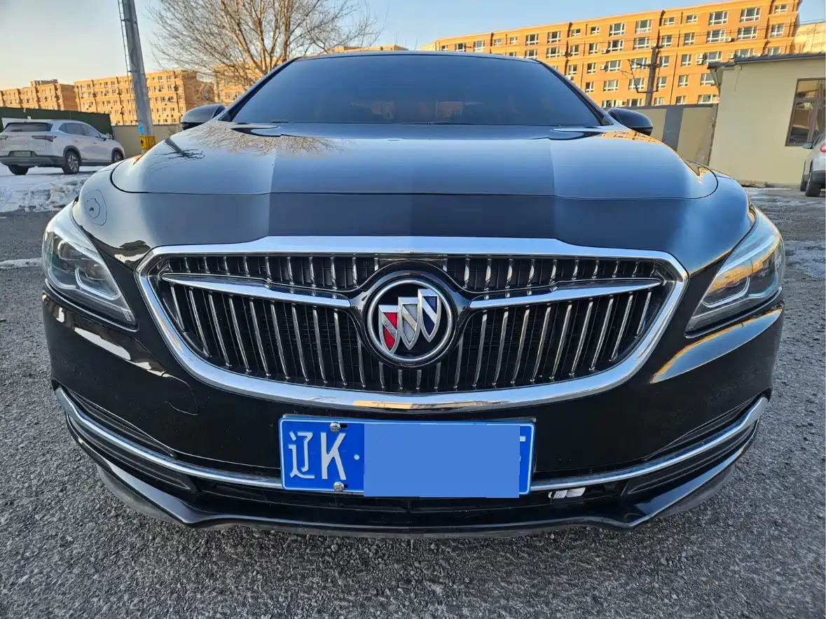Buick LaCrosse 2018 Model 20T Elite Edition фото 2