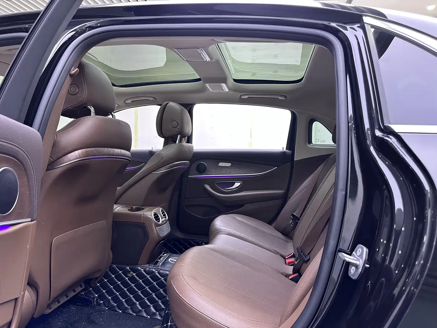 Mercedes-Benz E-Class 2020 E 260 L фото 8