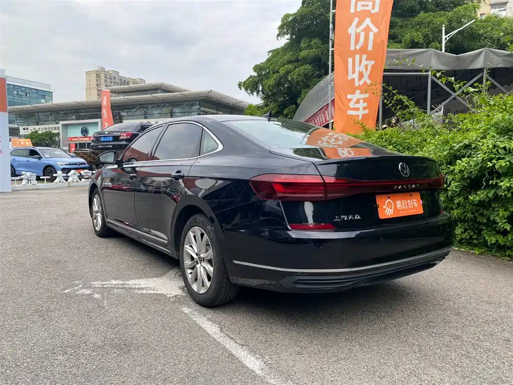 Volkswagen Passat 2024 280TSI Business Edition фото 11