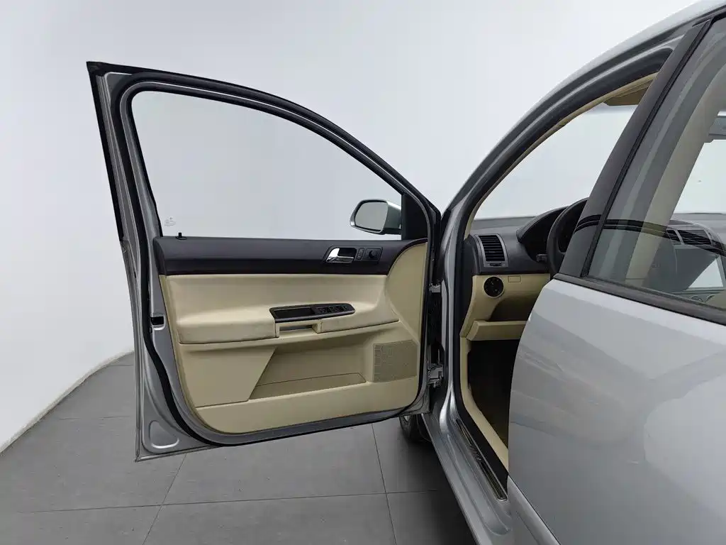 Photo 8 - Volkswagen Polo