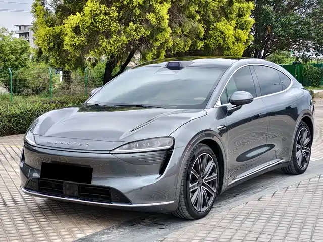 Zhijie Luxeed R7 2024 Pure Electric 667km Pro