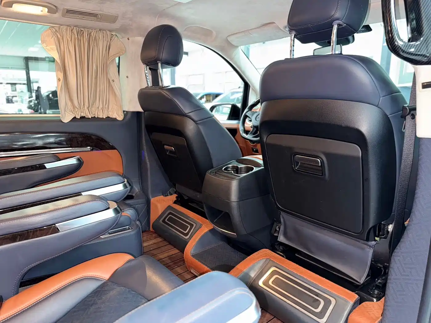 Mercedes-Benz Vito 2018 2.0T Business Edition China VI фото 10