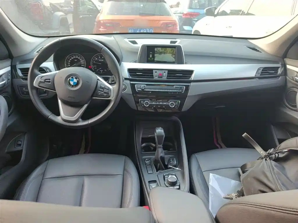 BMW X1 2018 sDrive20Li Leading Model фото 10