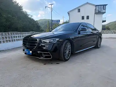 Mercedes-Benz S