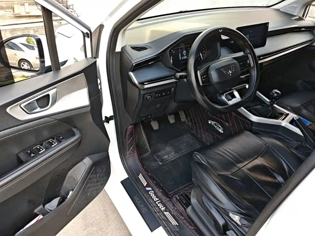 Wuling Motors Wuling Jiachen 2024 2022 1.5L Manual Free Comfort