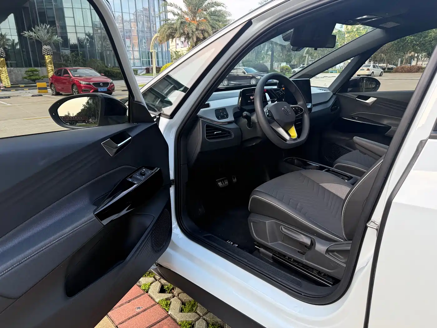 Volkswagen ID.3 2023 Pure Smart Edition фото 5