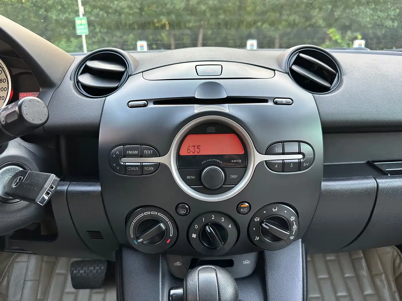 Mazda 2 2012 2011 XuanDong 1.3L Automatic Standard