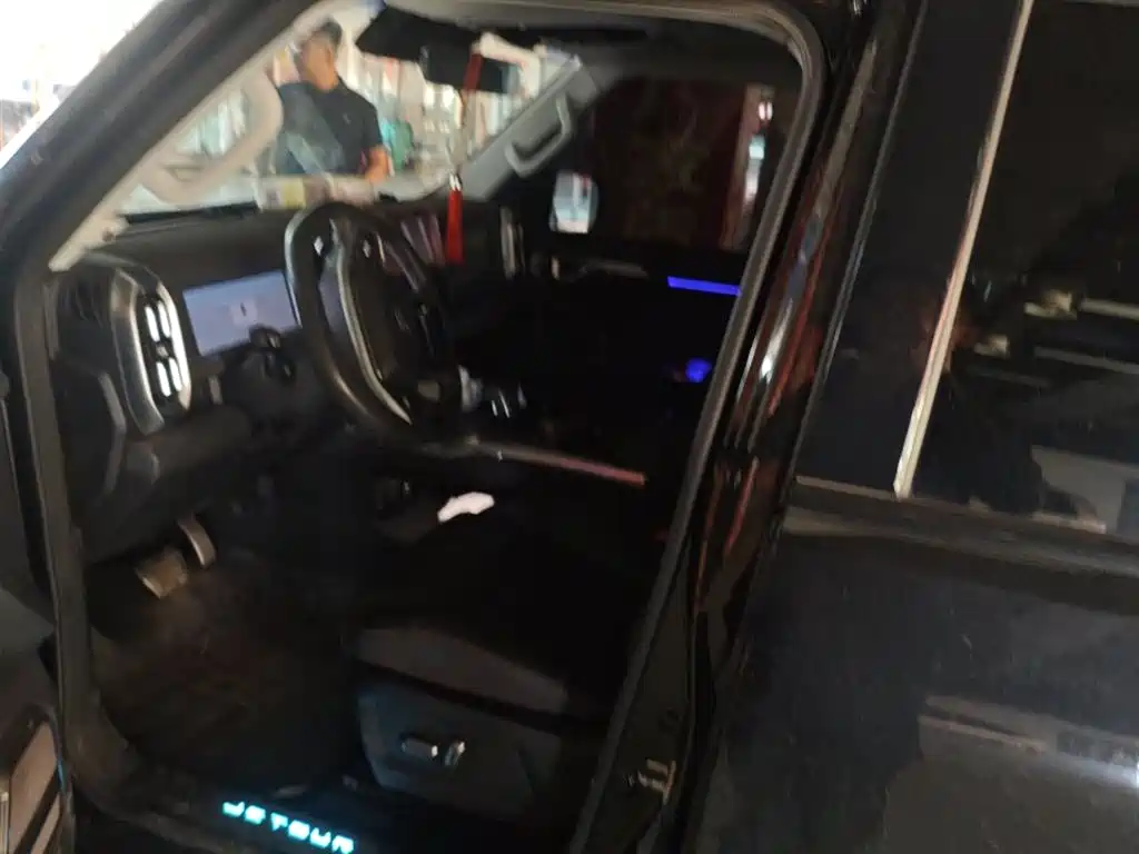 JIETU TRAVELER